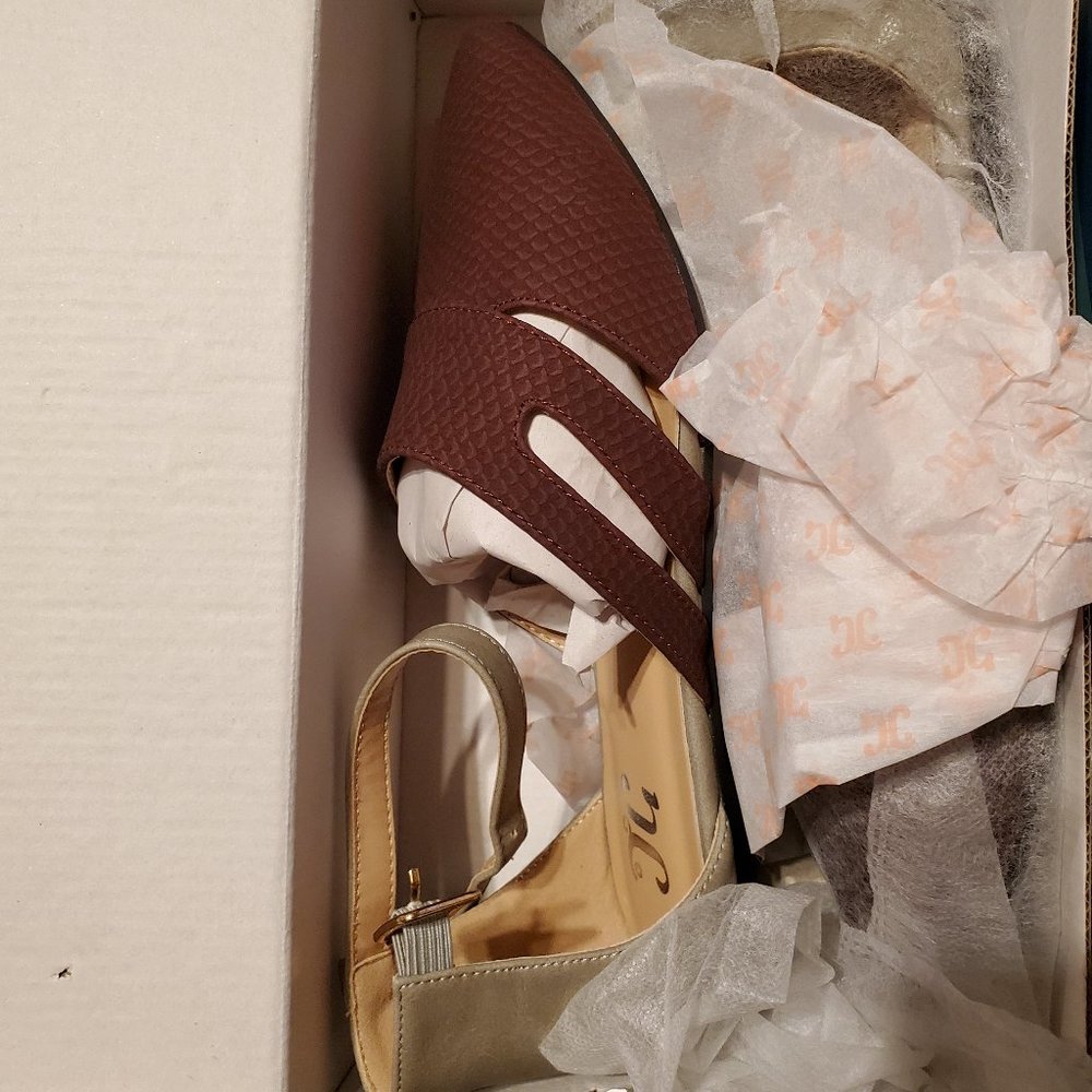 TG Wine Colored Lindon Ankle Strap Flats Brand New in Box!